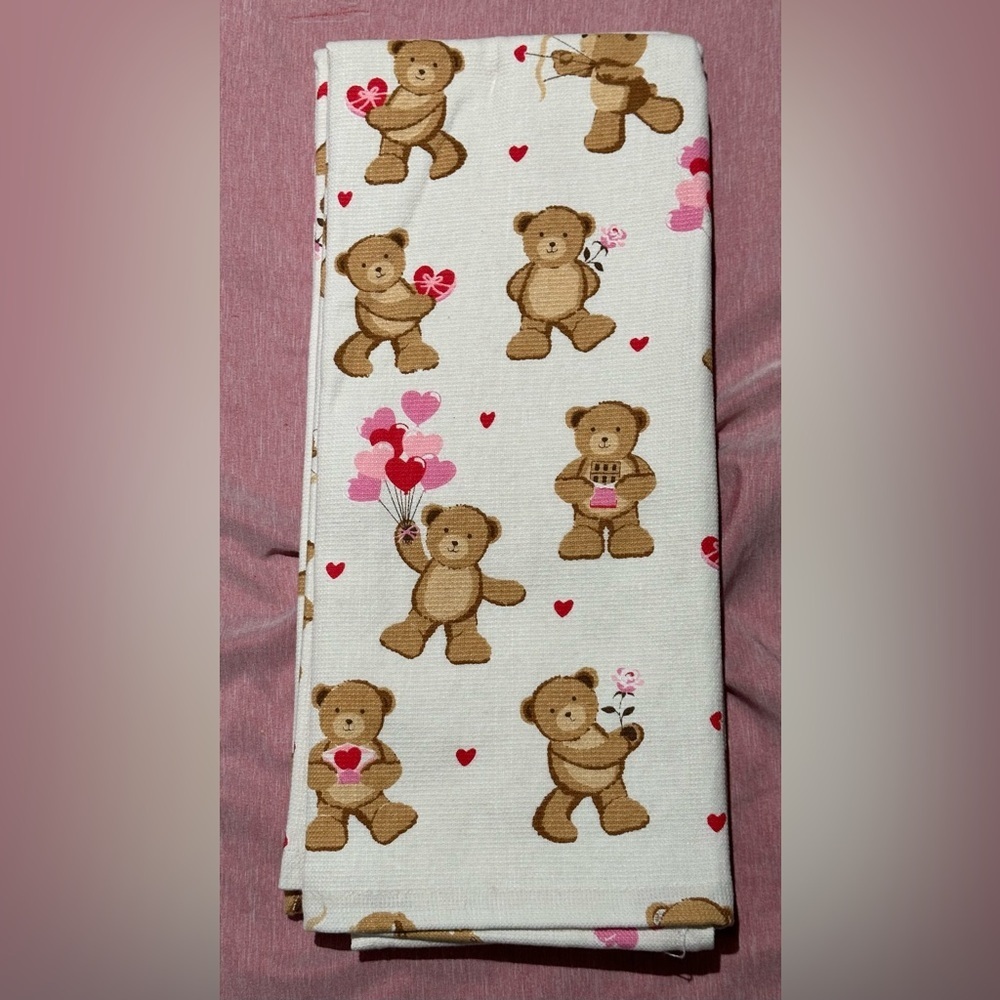 ✨NWT✨ cupcakes & cashmere: Set of 2 Kitchen Towels - Picture 2 of 3